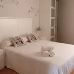 Noluna Apartment *